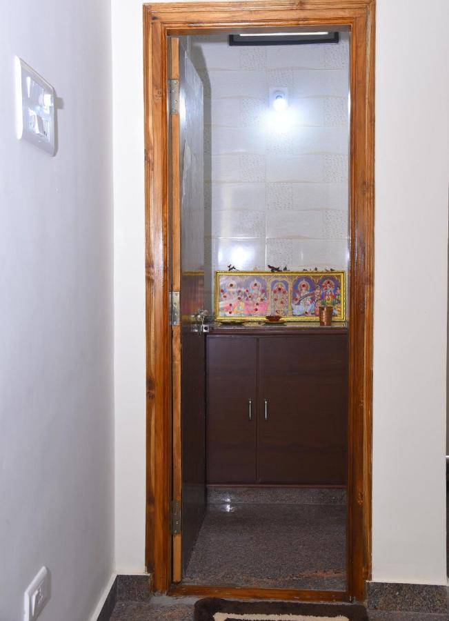 Four Seasons Home Stay Tirupati Bagian luar foto