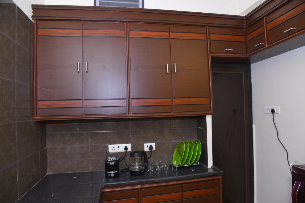 Four Seasons Home Stay Tirupati Bagian luar foto