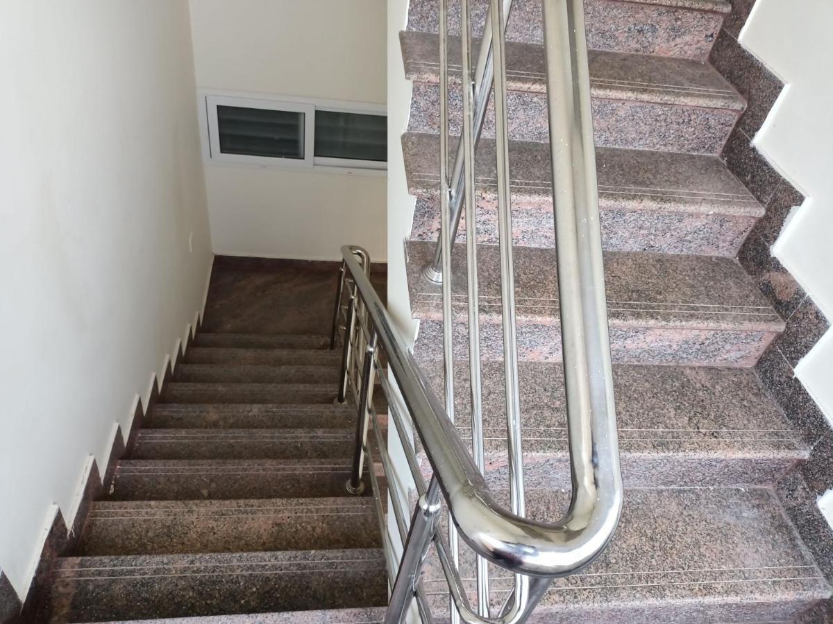 Four Seasons Home Stay Tirupati Bagian luar foto