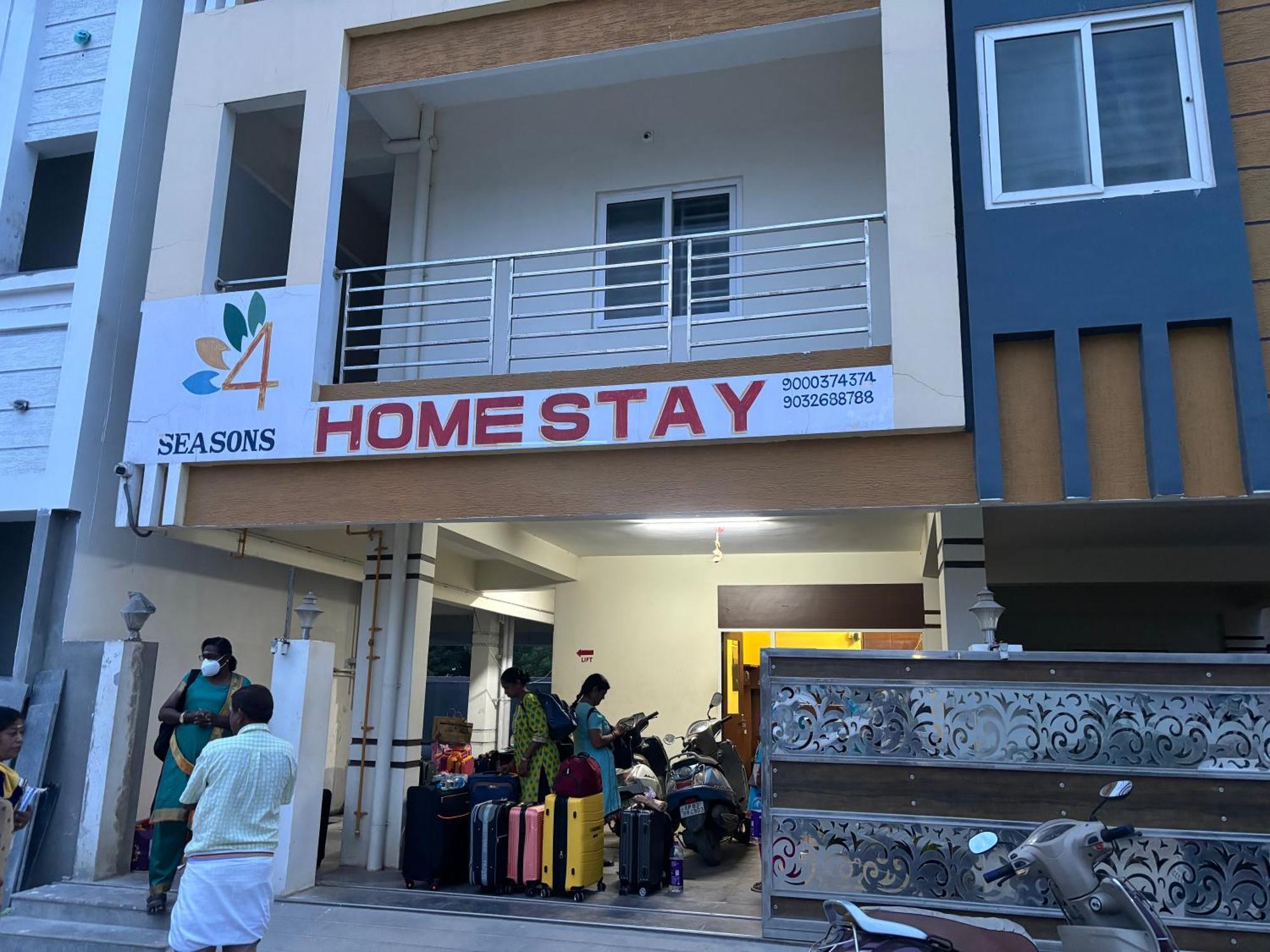 Four Seasons Home Stay Tirupati Bagian luar foto